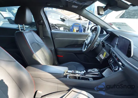 2020 Hyundai Sonata Sel Plus z USA, uszkodzony, nr VIN 5NPEJ4J24LH027381